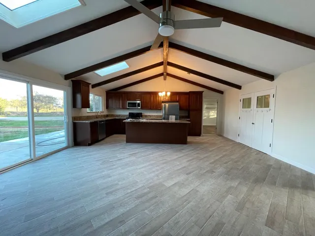 $950,000 | 19342 East South Avenue, Reedley, CA 93654