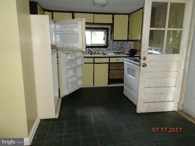 328 Red Hill Road Elkton, MD 21921 - Photo 7 of 20 Kitchen