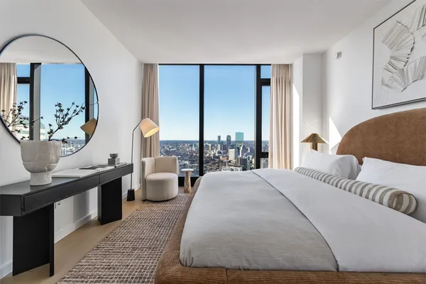 $3,349,000 | 682 Atlantic Avenue, Unit 38E, Boston, MA 02111
