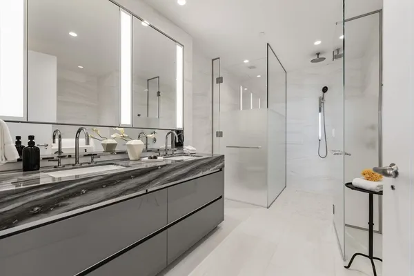 $3,349,000 | 682 Atlantic Avenue, Unit 38E, Boston, MA 02111