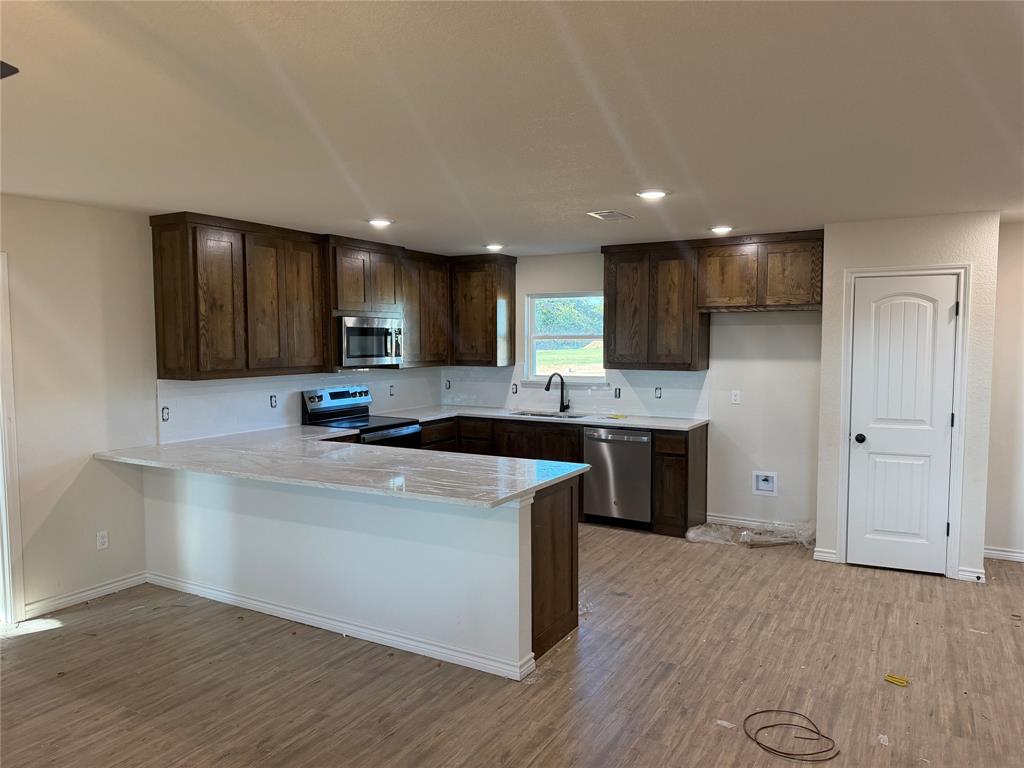 172 Altom Road Springtown, TX 76082 - Photo 3 of 8 Gallery Image 3