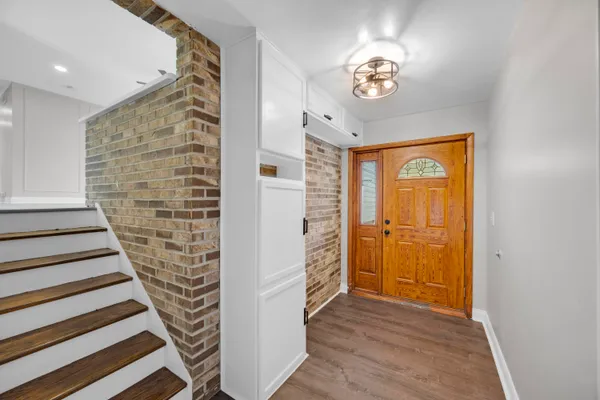 $383,900 | 3709 West 121st Avenue, Crown Point, IN 46307