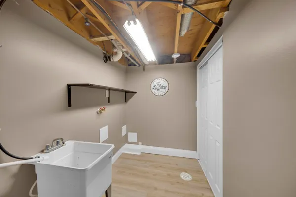 $383,900 | 3709 West 121st Avenue, Crown Point, IN 46307