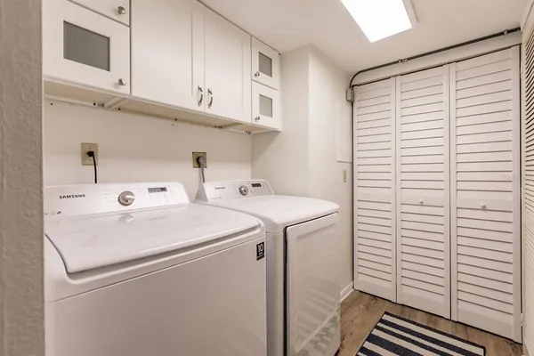$7,000 | 1125 West Peppertree Drive, Unit 701, Sarasota, FL 34242
