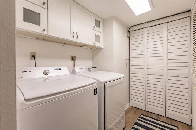 $7,000 | 1125 West Peppertree Drive, Unit 701, Sarasota, FL 34242