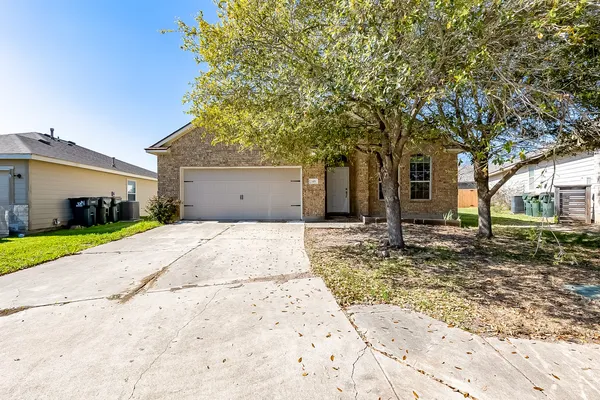 $1,995 | 149 Bobbin Cove, Kyle, TX 78640