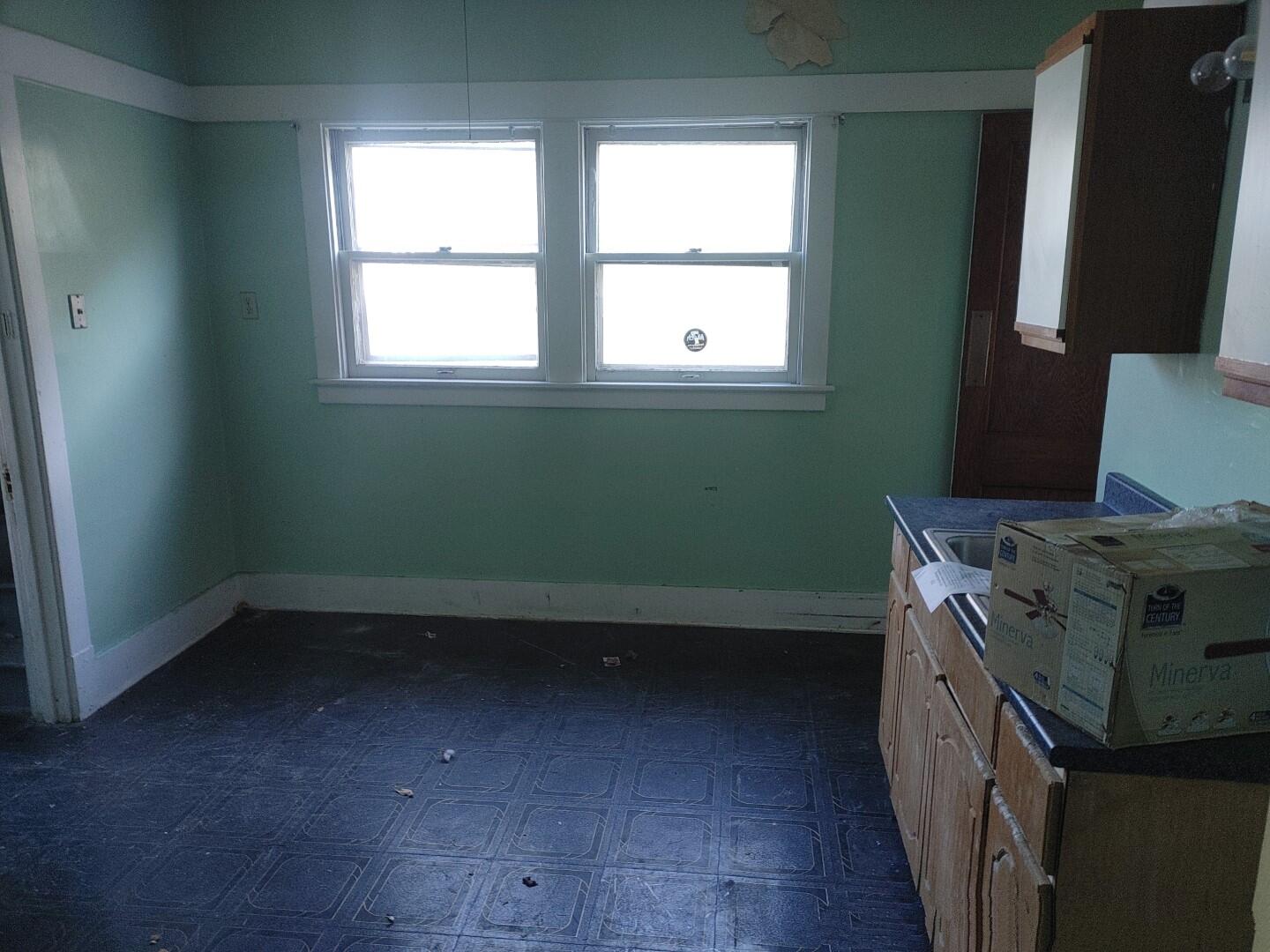 3616 North 16th Street Milwaukee, WI 53206 - Photo 8 of 19 TimePhoto_20260102_143007