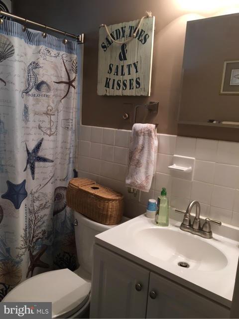 2125 Middleborough Road Baltimore, MD 21221 - Photo 17 of 21 Bath