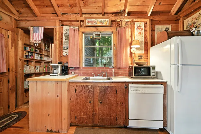 $1,995,000 | 21 Delisle Lane, Rome, ME 04963