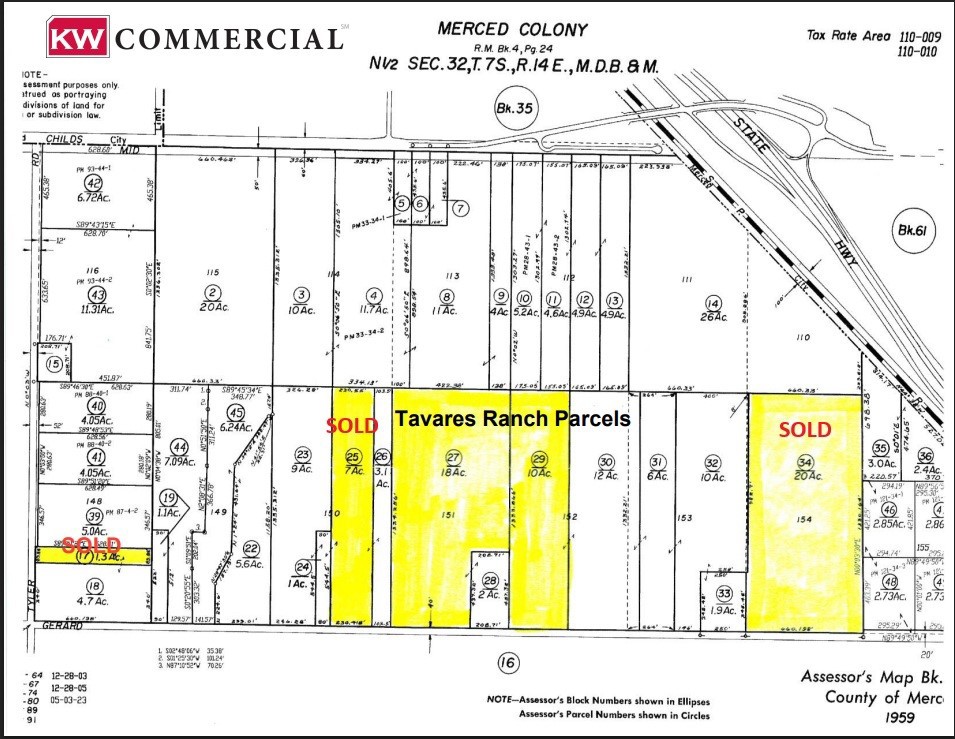 1081 East Gerard Avenue Merced, CA 95341 - Photo 13 of 13 a picture of a park with furniture and a window