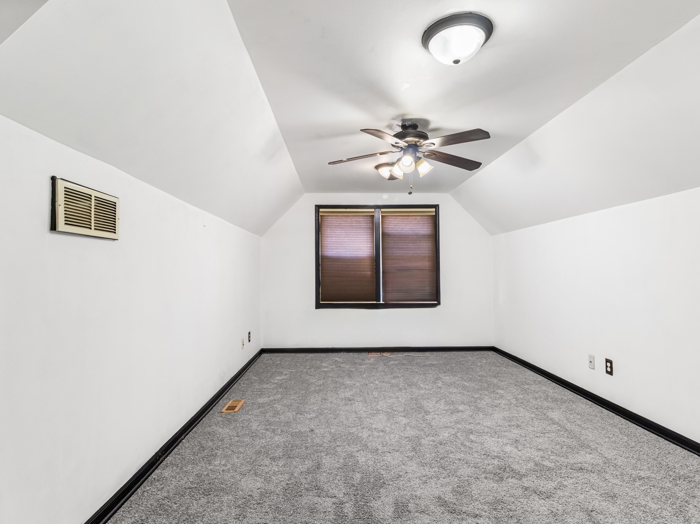 215 Fernwood Road Montgomery, IL 60538 - Photo 13 of 18 Gallery Image 13