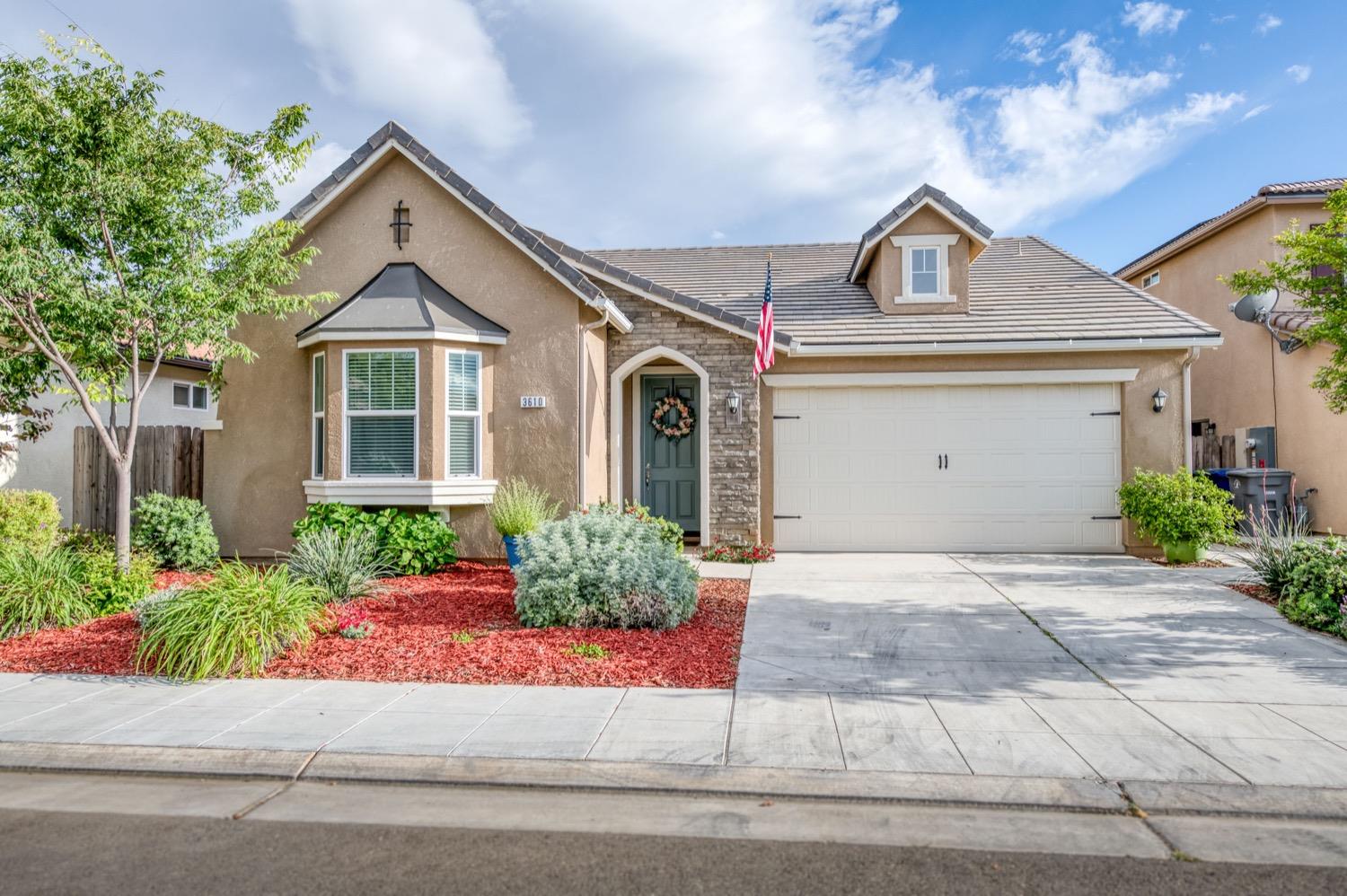 3610 Griffith Avenue Clovis, CA 93619 - Photo 1 of 22 front view of a house