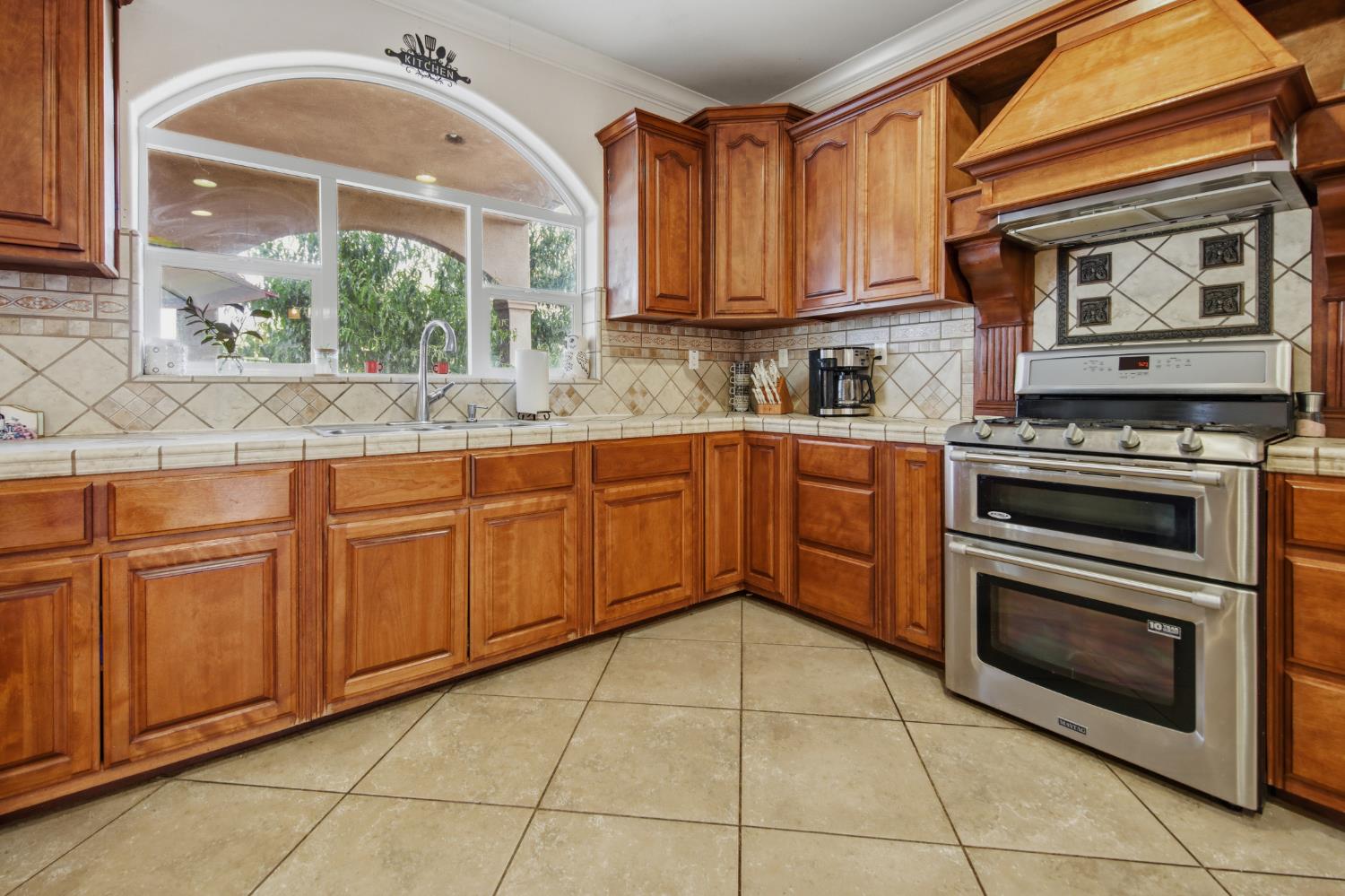 7300 South Frick Road Stockton, CA 95215 - Photo 18 of 83