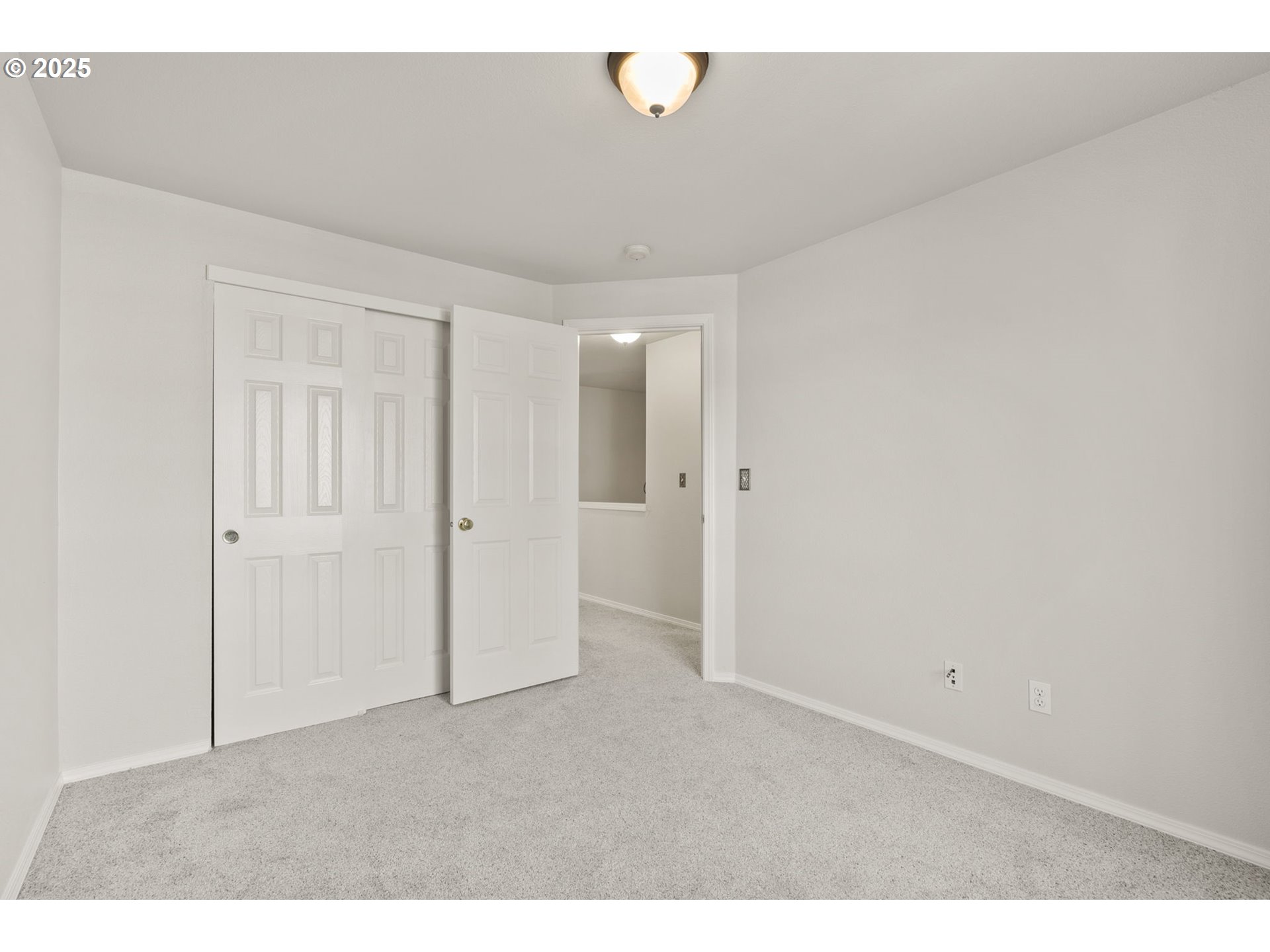 15982 Southwest Roth Drive Beaverton, OR 97078 - Photo 19 of 28 Gallery Image 19