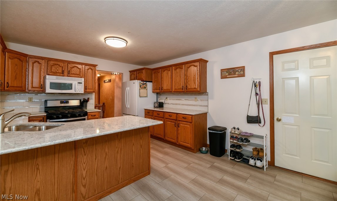 770 Silvercrest Road Wadsworth, OH 44281 - Photo 6 of 30 Gallery Image 6