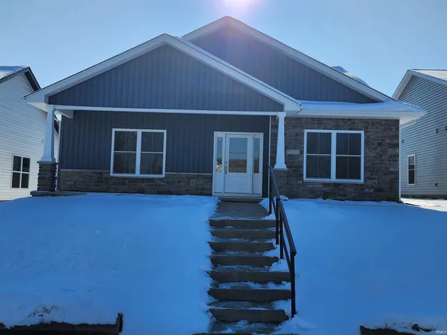 $314,900 | 1059 East Wabash Street, Frankfort, IN 46041