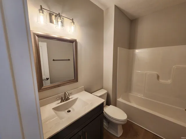 $314,900 | 1059 East Wabash Street, Frankfort, IN 46041