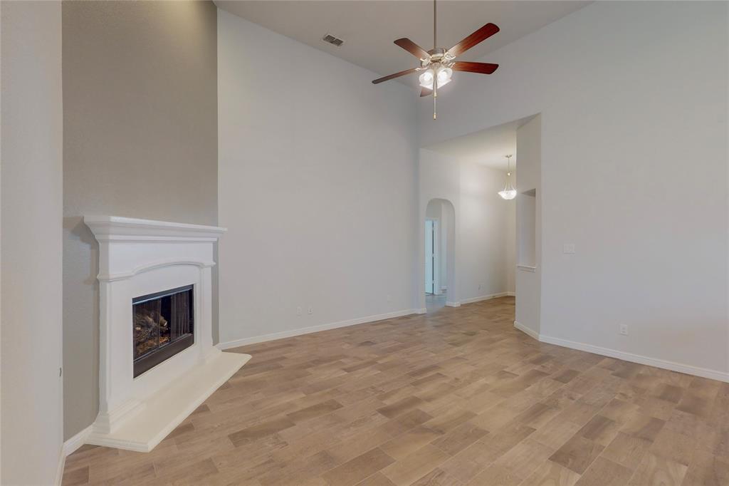 821 Falcon Road Argyle, TX 76226 - Photo 6 of 38 WITHOUT VIRTUAL STAGGING