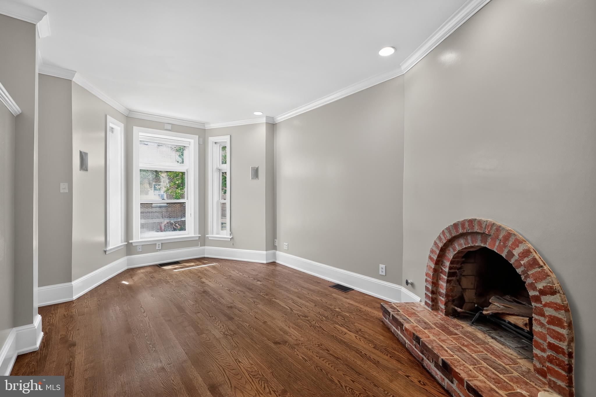 1819 Riggs Place Northwest Washington, DC 20009 - Photo 5 of 55 Gallery Image 5