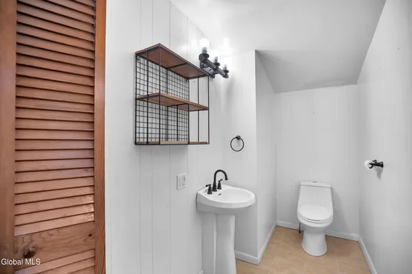 $325,000 | 71 3rd Avenue, Waterford, NY 12188