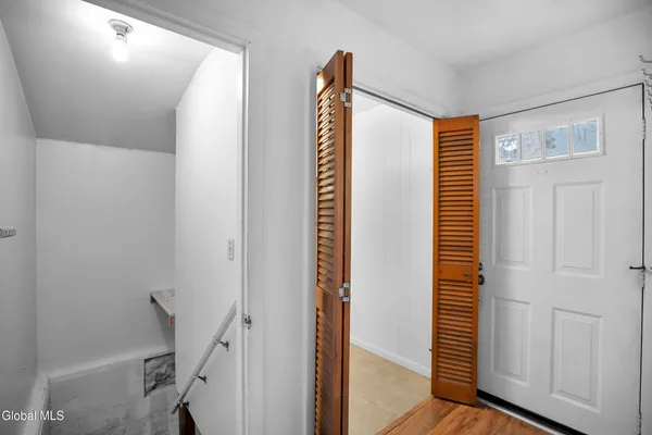 $325,000 | 71 3rd Avenue, Waterford, NY 12188