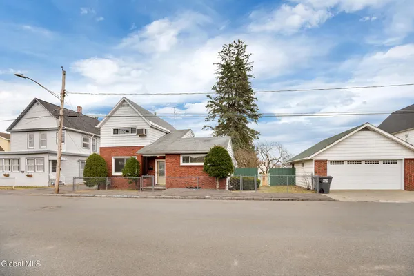 $325,000 | 71 3rd Avenue, Waterford, NY 12188