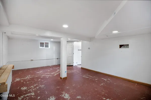 $325,000 | 71 3rd Avenue, Waterford, NY 12188