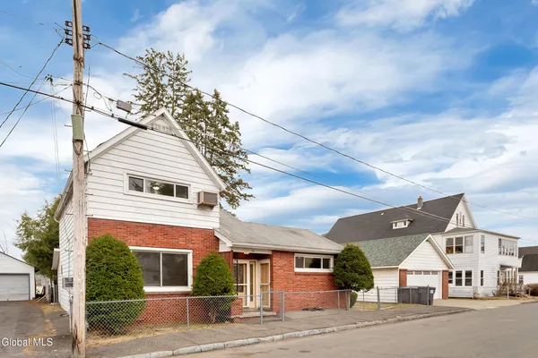 $325,000 | 71 3rd Avenue, Waterford, NY 12188