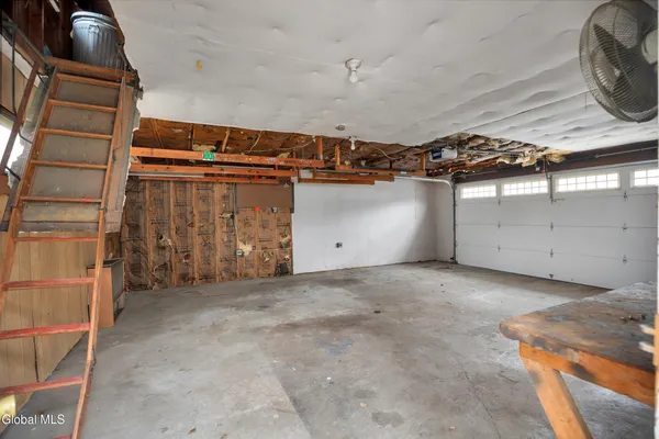 $325,000 | 71 3rd Avenue, Waterford, NY 12188