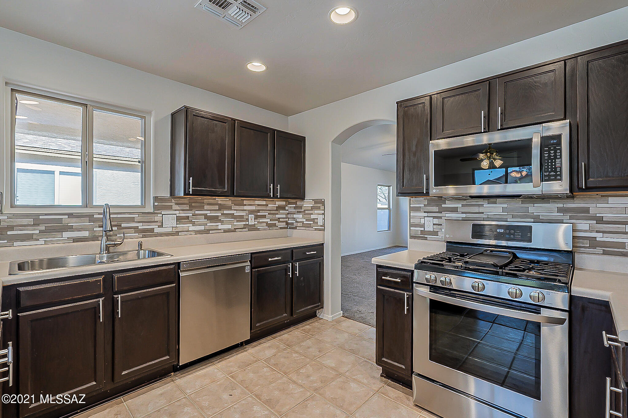 8321 South Bainbridge Road Tucson, AZ 85747 - Photo 12 of 35 Gallery Image 12