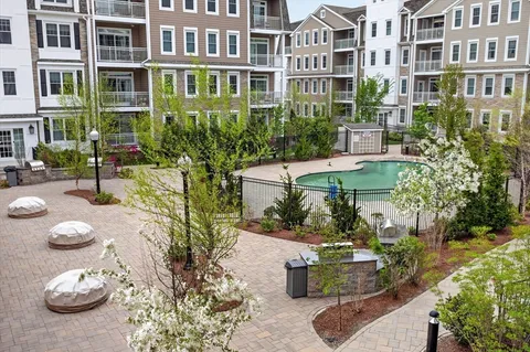 $3,200 | 320 Middlesex Avenue, Unit B203, Medford, MA 02155