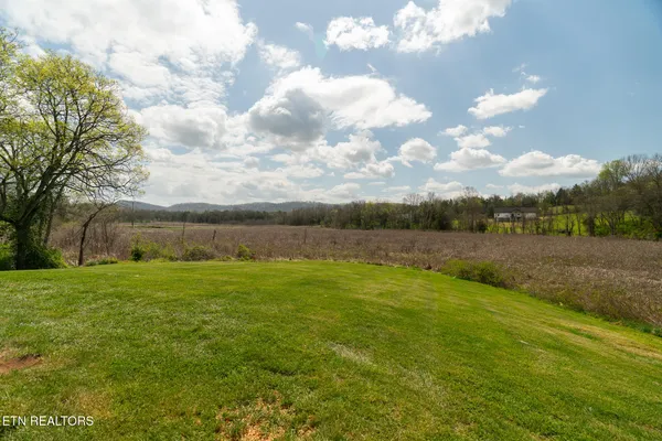 $734,000 | 877 Eslinger Road, New Market, TN 37820