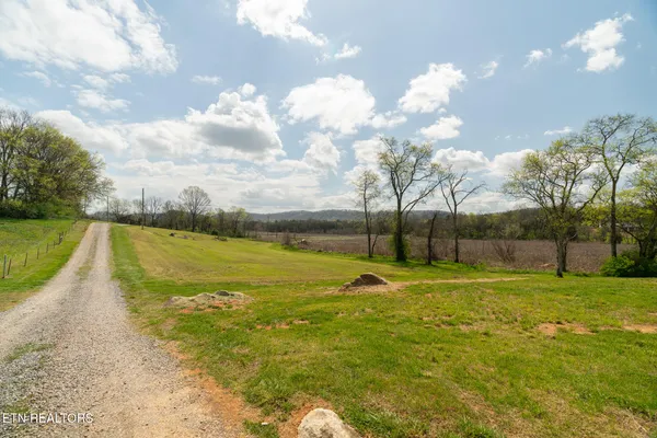 $734,000 | 877 Eslinger Road, New Market, TN 37820