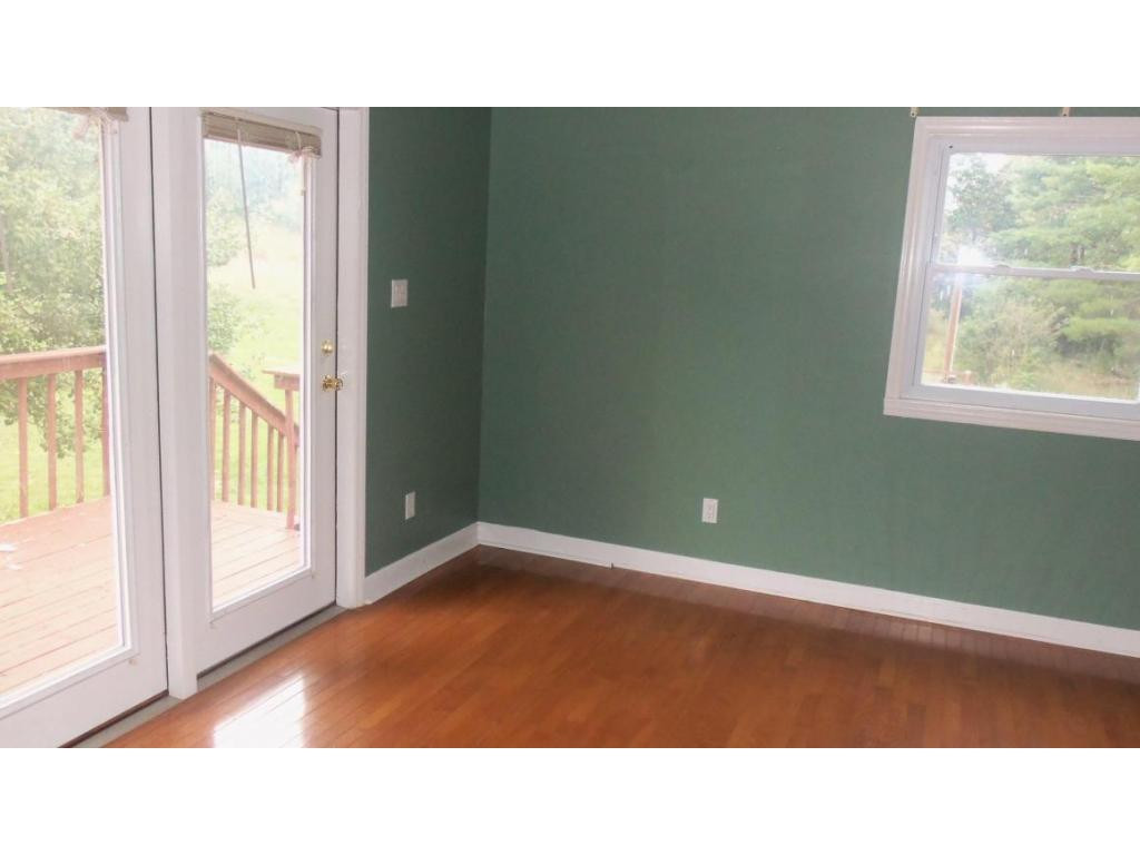 274 Ramey Road Bristol, TN 37620 - Photo 9 of 12 Photo 9