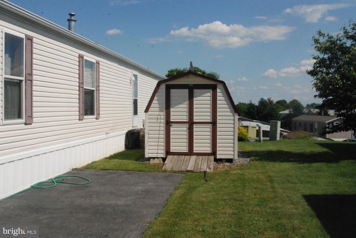 74 Ridgewood Manor Manheim, PA 17545 - Photo 2 of 10