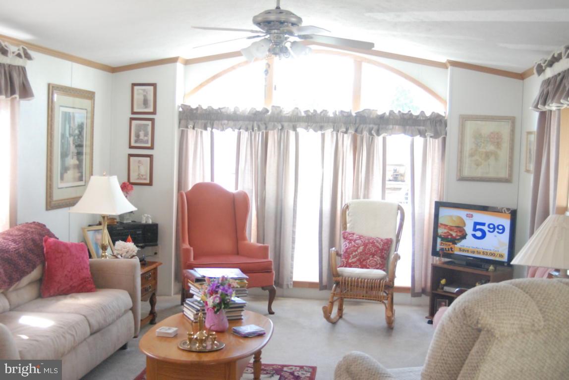 74 Ridgewood Manor Manheim, PA 17545 - Photo 8 of 10