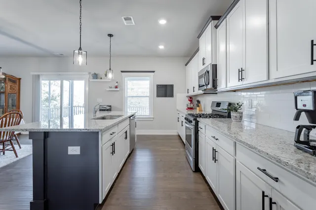 $639,900 | 9880 Haven Port Lane, Ooltewah, TN 37363