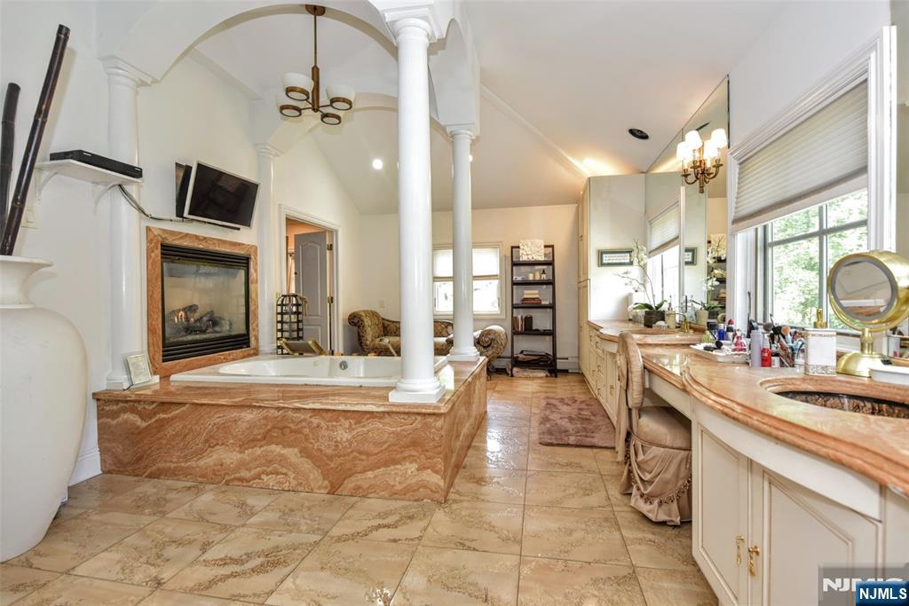 24 Wildwood Road Saddle River, NJ 07458 - Photo 24 of 27