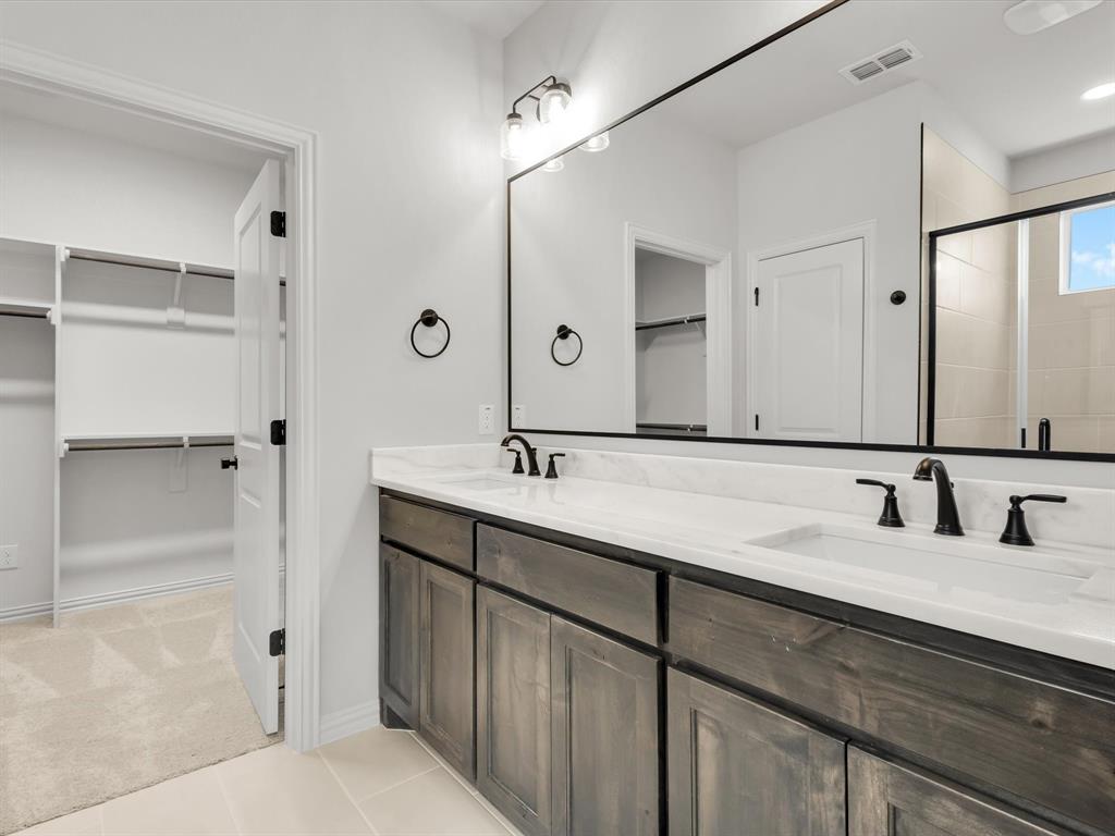 608 Jameson Springtown, TX 76082 - Photo 16 of 27