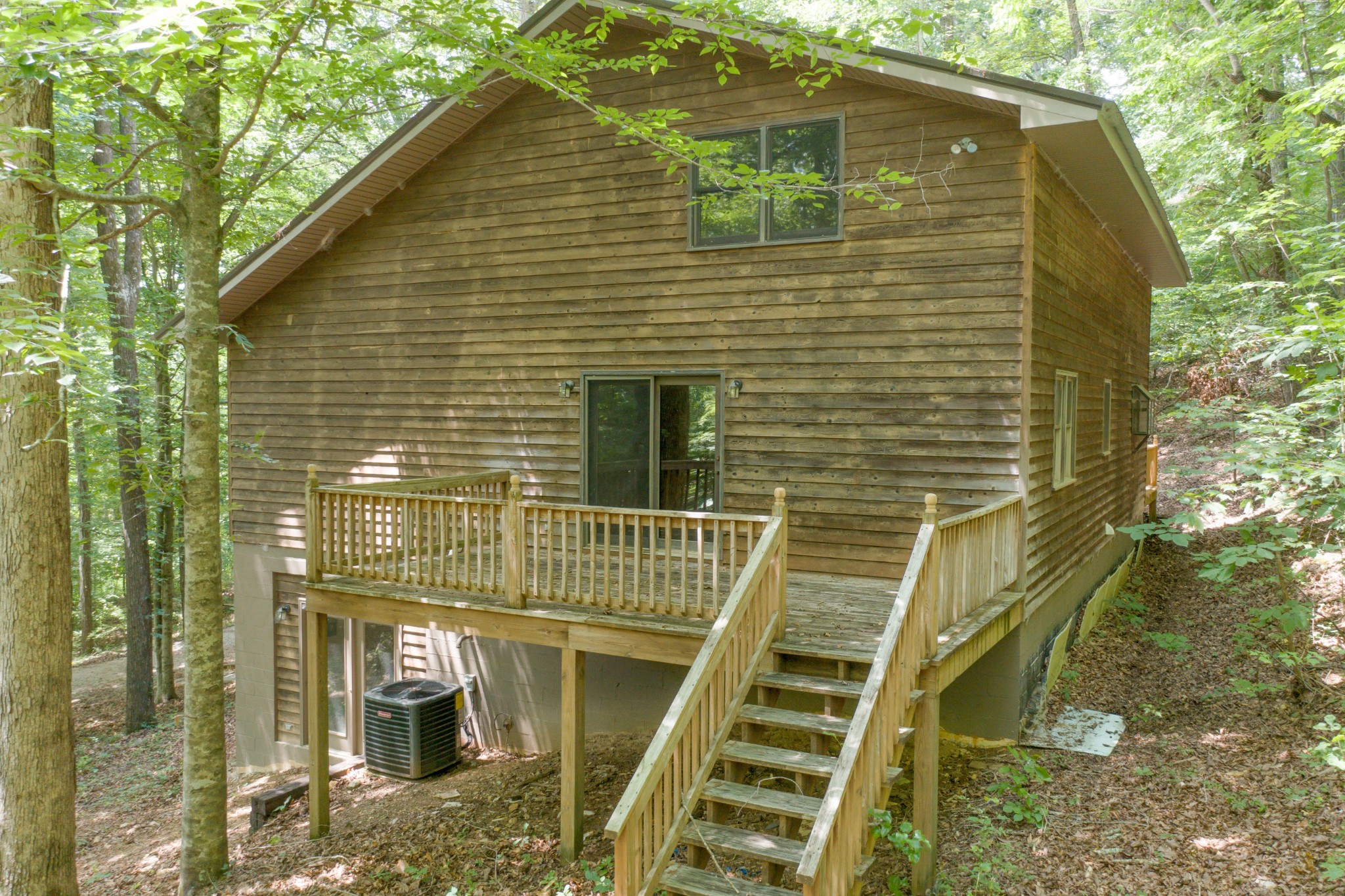 551 Shippmans Creek Road Wartrace, TN 37183 - Photo 25 of 48 a front view of a house with a yard