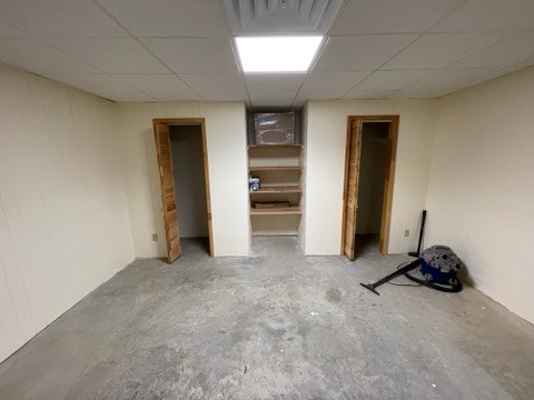 551 Shippmans Creek Road Wartrace, TN 37183 - Photo 41 of 48 an empty room with closet and a window