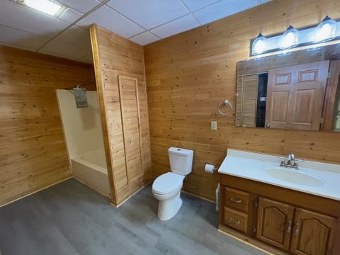 551 Shippmans Creek Road Wartrace, TN 37183 - Photo 10 of 48 a bathroom with a sink a toilet a mirror and shower
