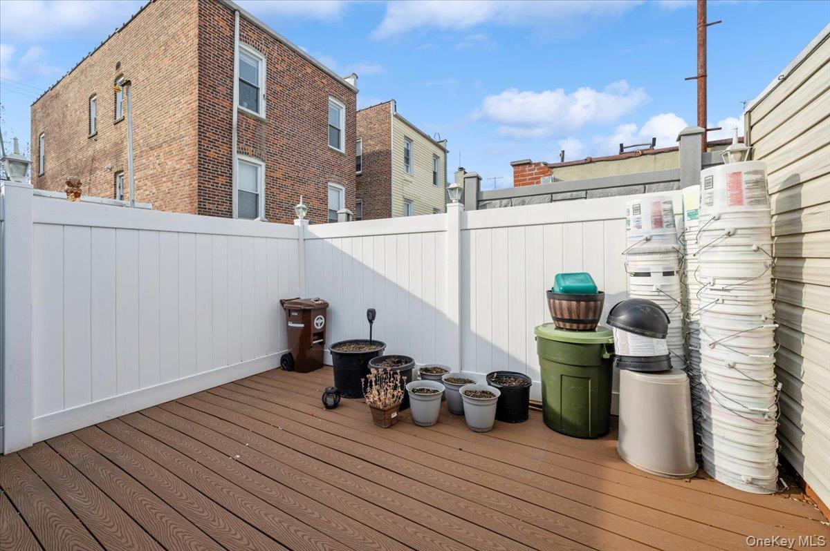 1007 Sacket Avenue Bronx, NY 10462 - Photo 28 of 29 a view of a balcony with chairs