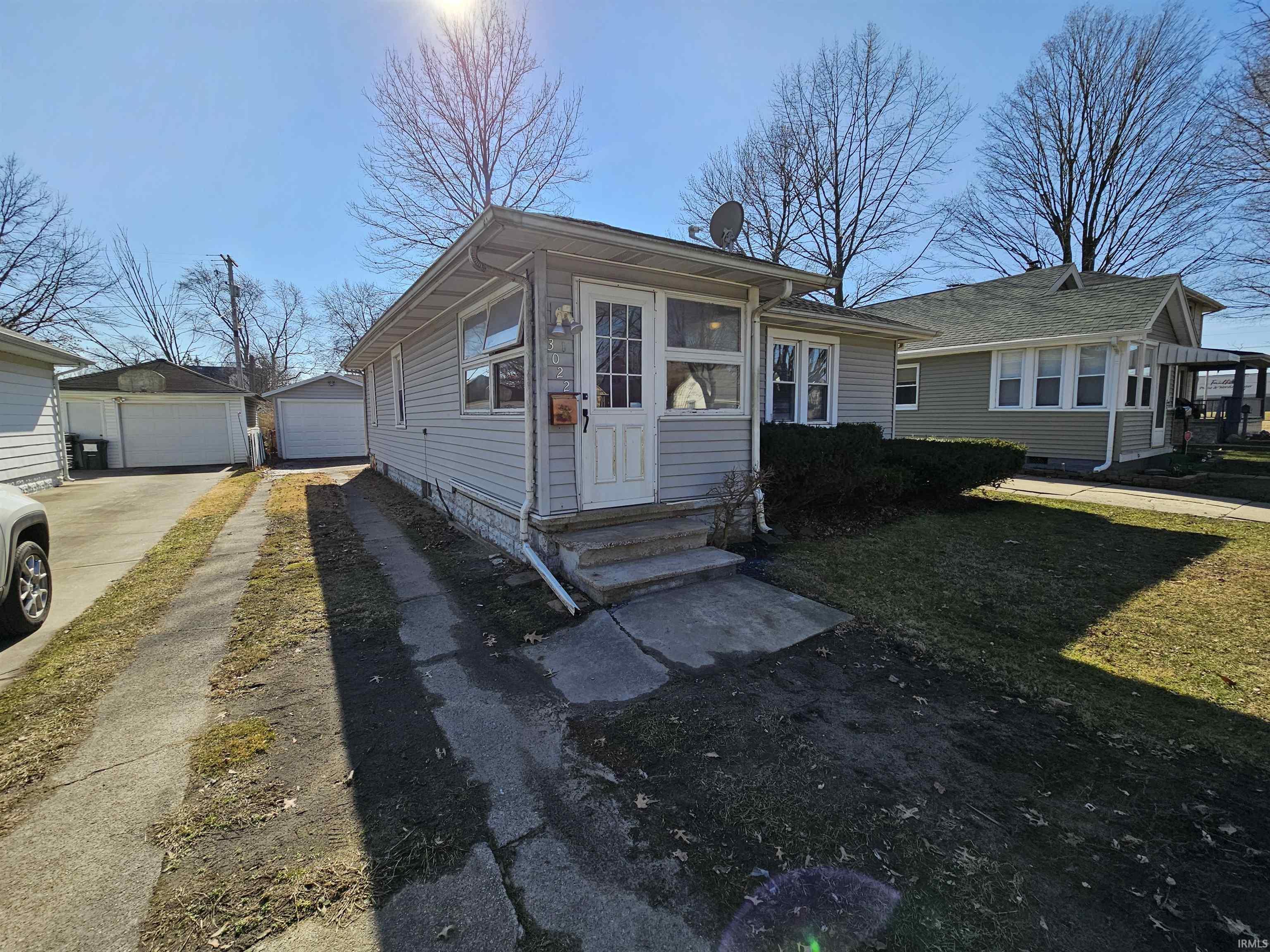 3022 Hartzer Street South Bend, IN 46628 - Photo 2 of 21