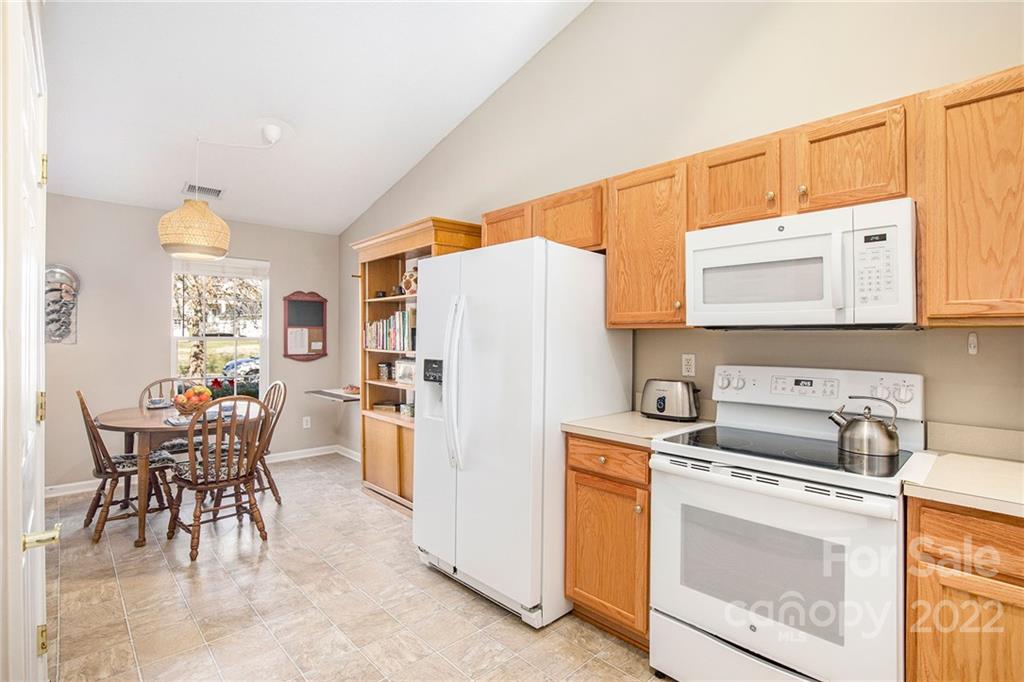 1914 Summit Ridge Lane Kannapolis, NC 28083 - Photo 13 of 28 Gallery Image 13
