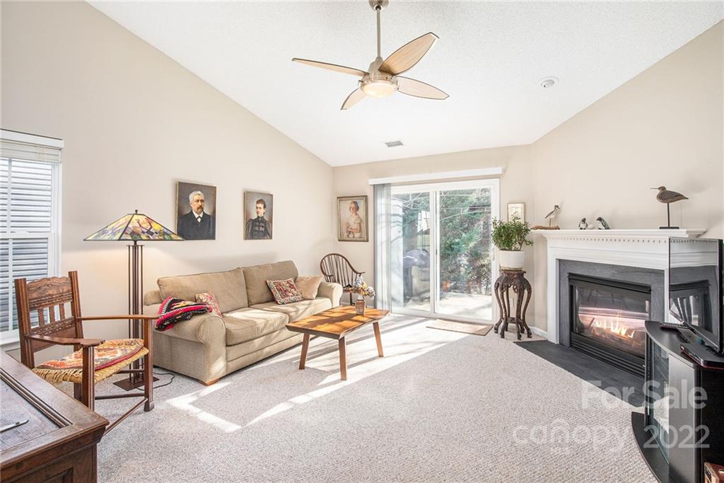 1914 Summit Ridge Lane Kannapolis, NC 28083 - Photo 5 of 28 Gallery Image 5