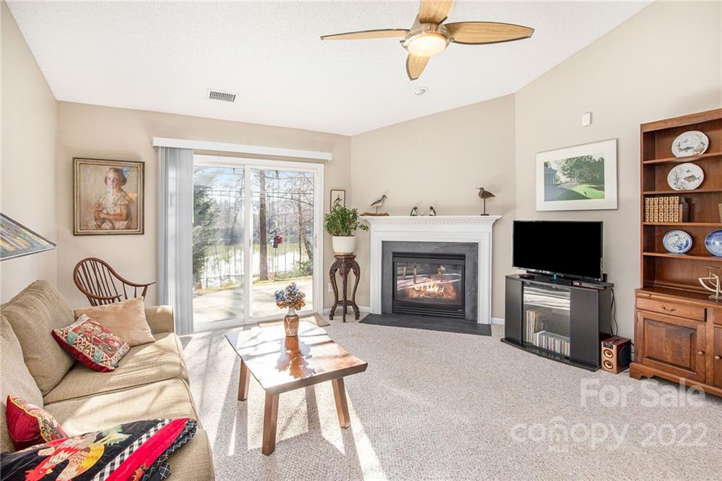 1914 Summit Ridge Lane Kannapolis, NC 28083 - Photo 6 of 28 Gallery Image 6