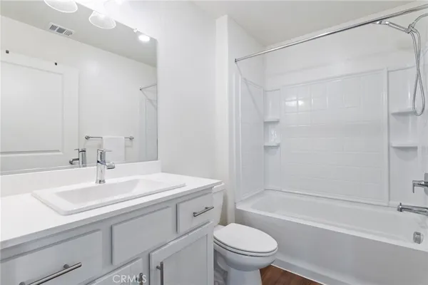 $499,000 | 1098 Stonebridge Avenue, Tulare, CA 93274