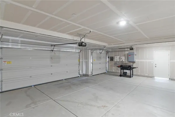 $499,000 | 1098 Stonebridge Avenue, Tulare, CA 93274