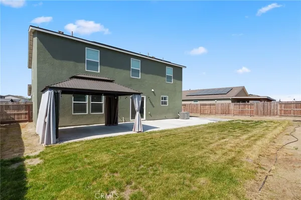 $499,000 | 1098 Stonebridge Avenue, Tulare, CA 93274